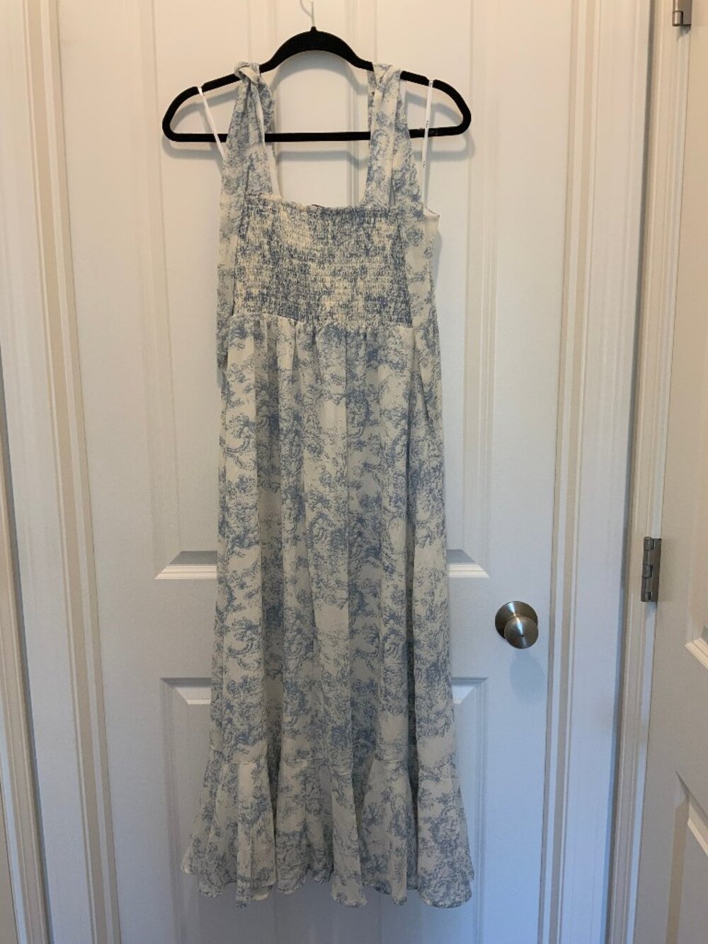 Lulu’s Dress XL Summer Invite white and Blue Toile Tie-Strap Tiered Midi Dress